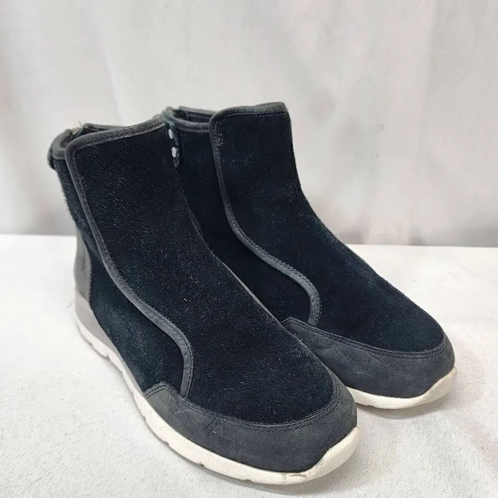 UGG Australia LAURELLE 1013034 Women's 6 Black Boots Shoes Suede Leather